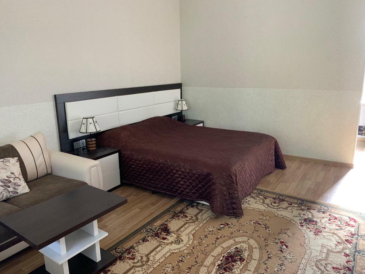One Dom Cottage גאלבה מראה חיצוני תמונה